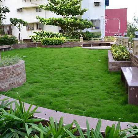 A Pousada Covie Kharghar 200 Nova Bombaim Exterior foto
